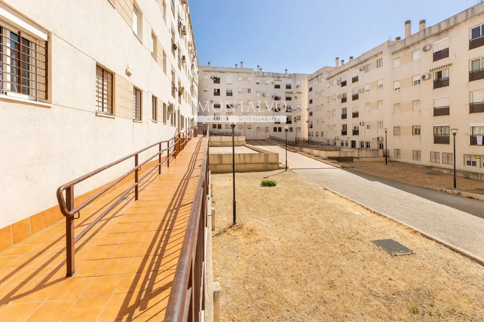 Piso con ascensor en venta en Pintor Soriano Quirós 2, imagen 24