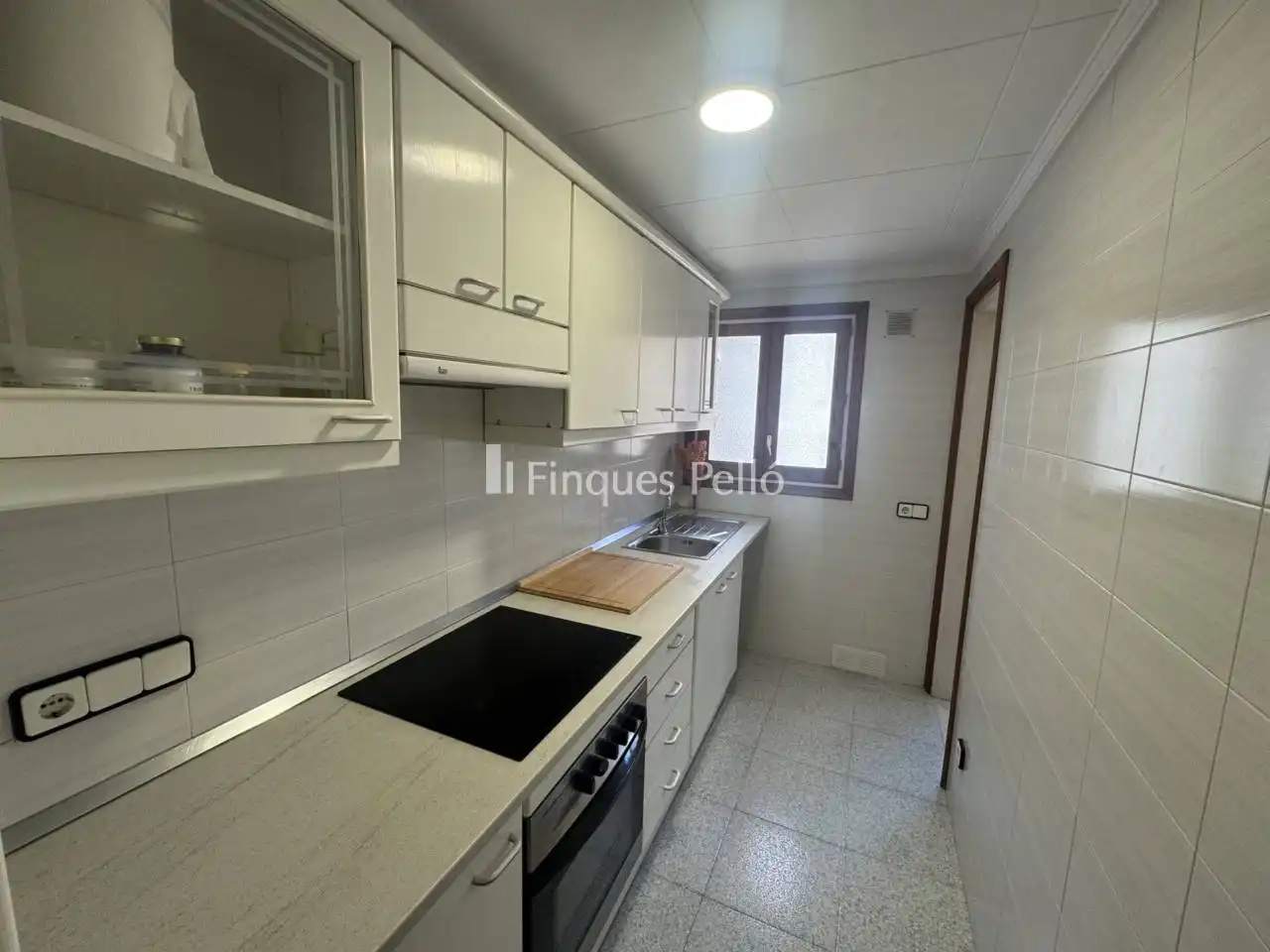 Cocina de Piso en venta en Sant Feliu de Guíxols con Calefacción, Terraza y Trastero