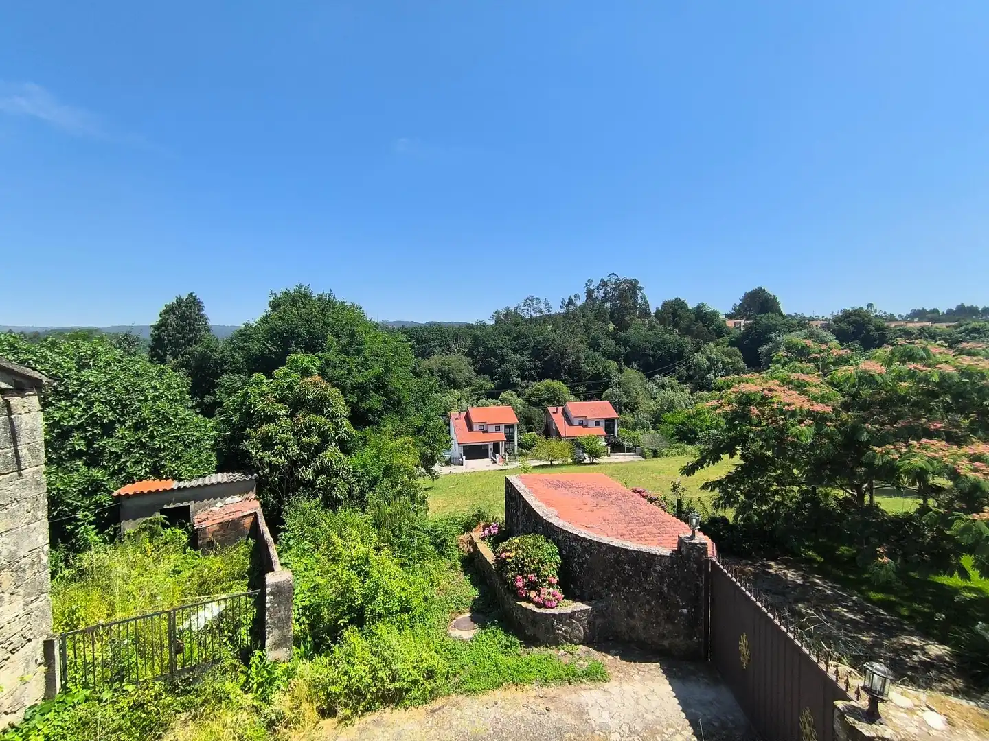 Vista exterior de Casa o chalet en venta en Santiago de Compostela  con Calefacción y Amueblado
