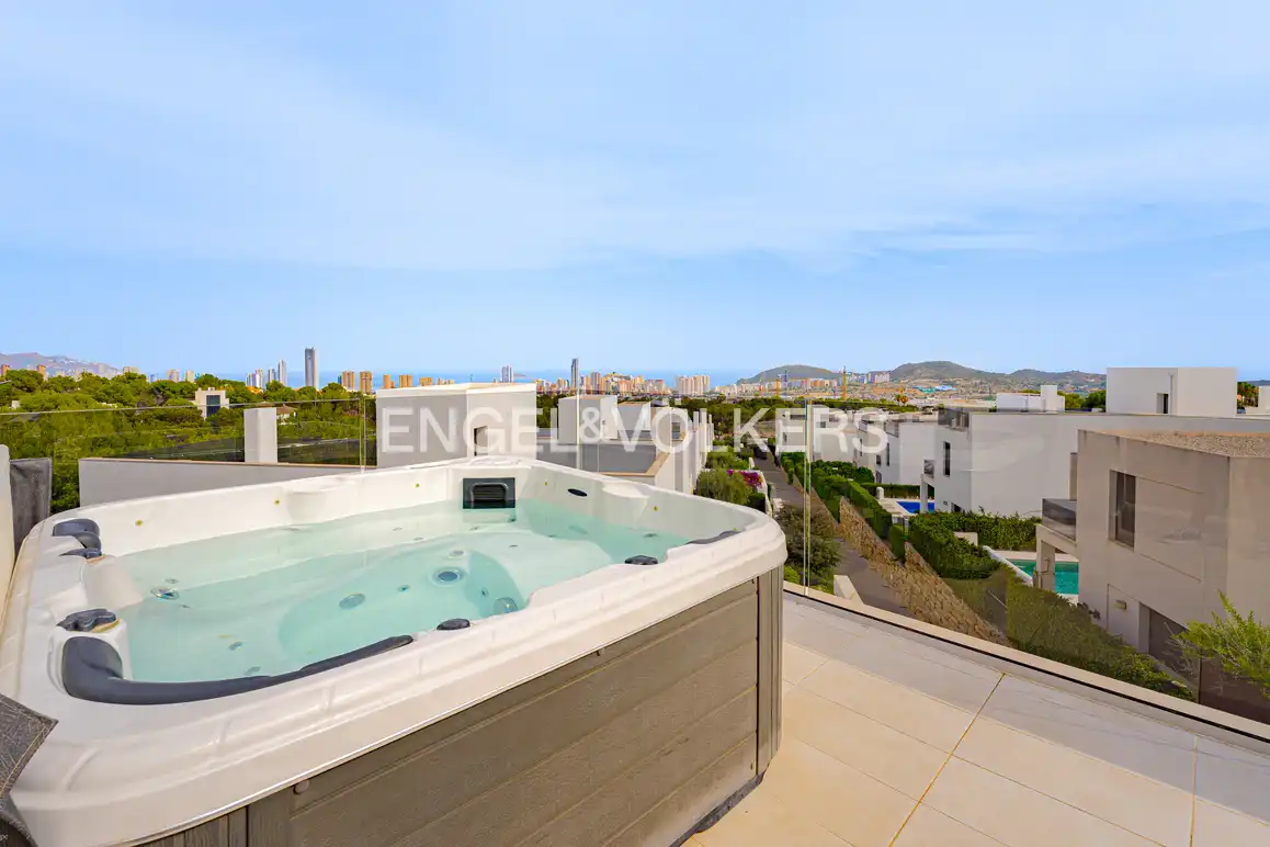 Detached house with pool for sale in Calle Copenhague, imagen 29