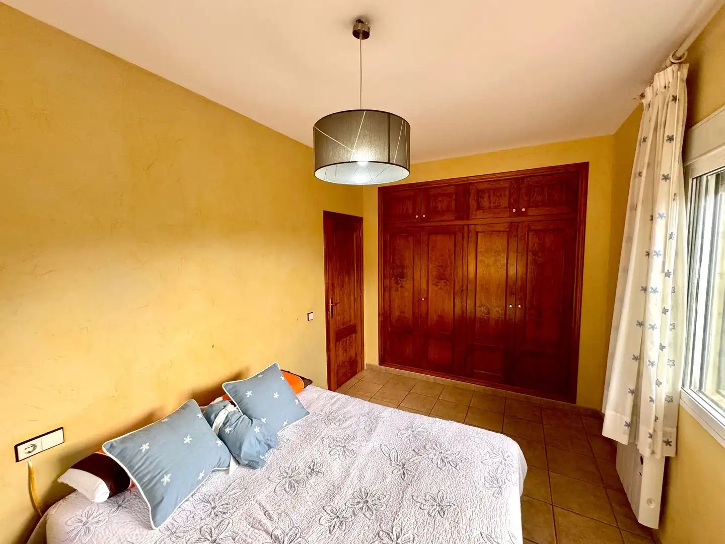 Habitación de Casa o chalet de alquiler en Jacarilla con Jardín privado, Terraza y Trastero