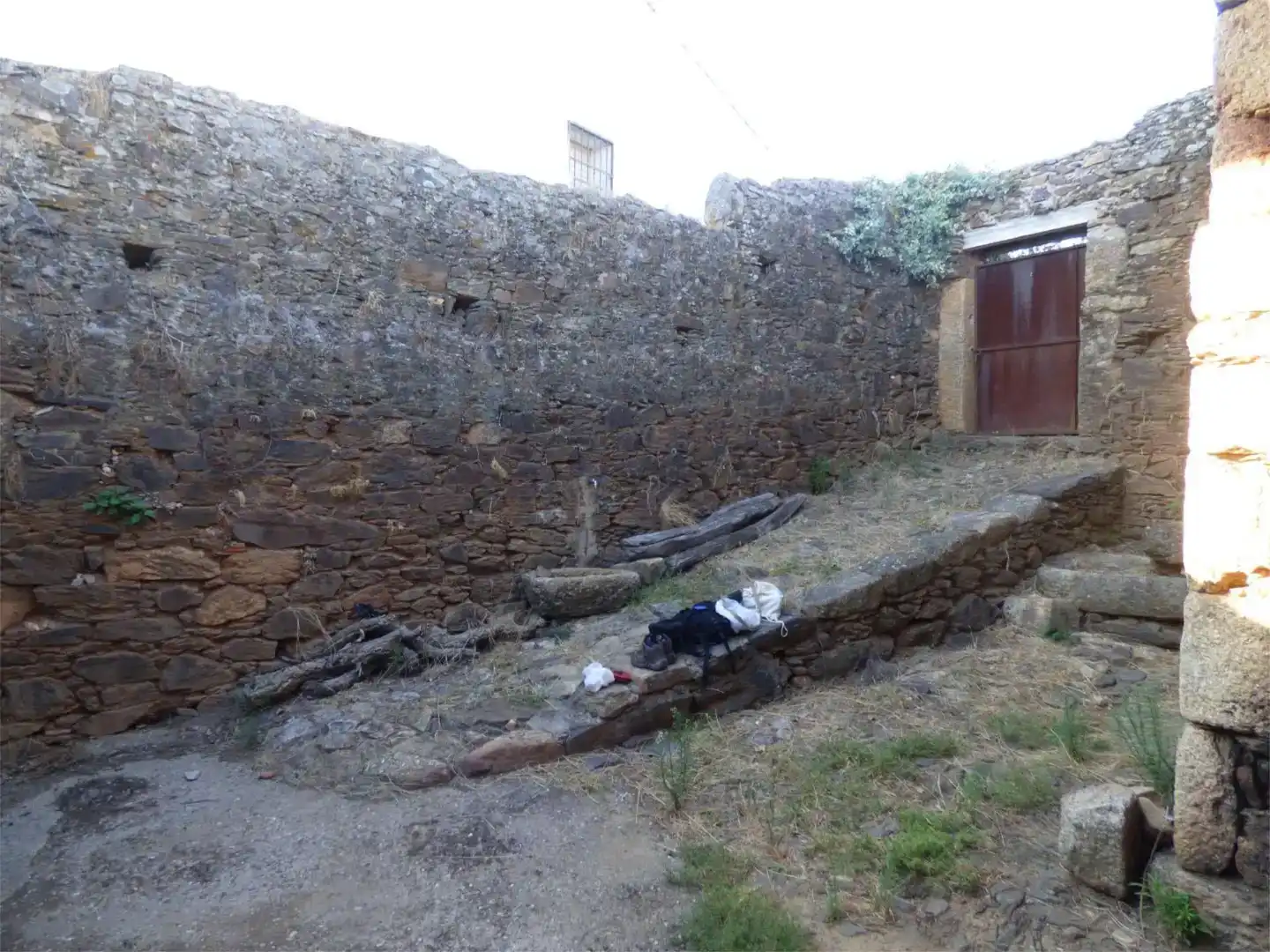 Local en venta en Cilleros