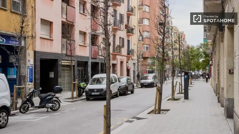 Exterior view of Flat for rent in Barcelona  with Air Conditioner, Heating and Furnished