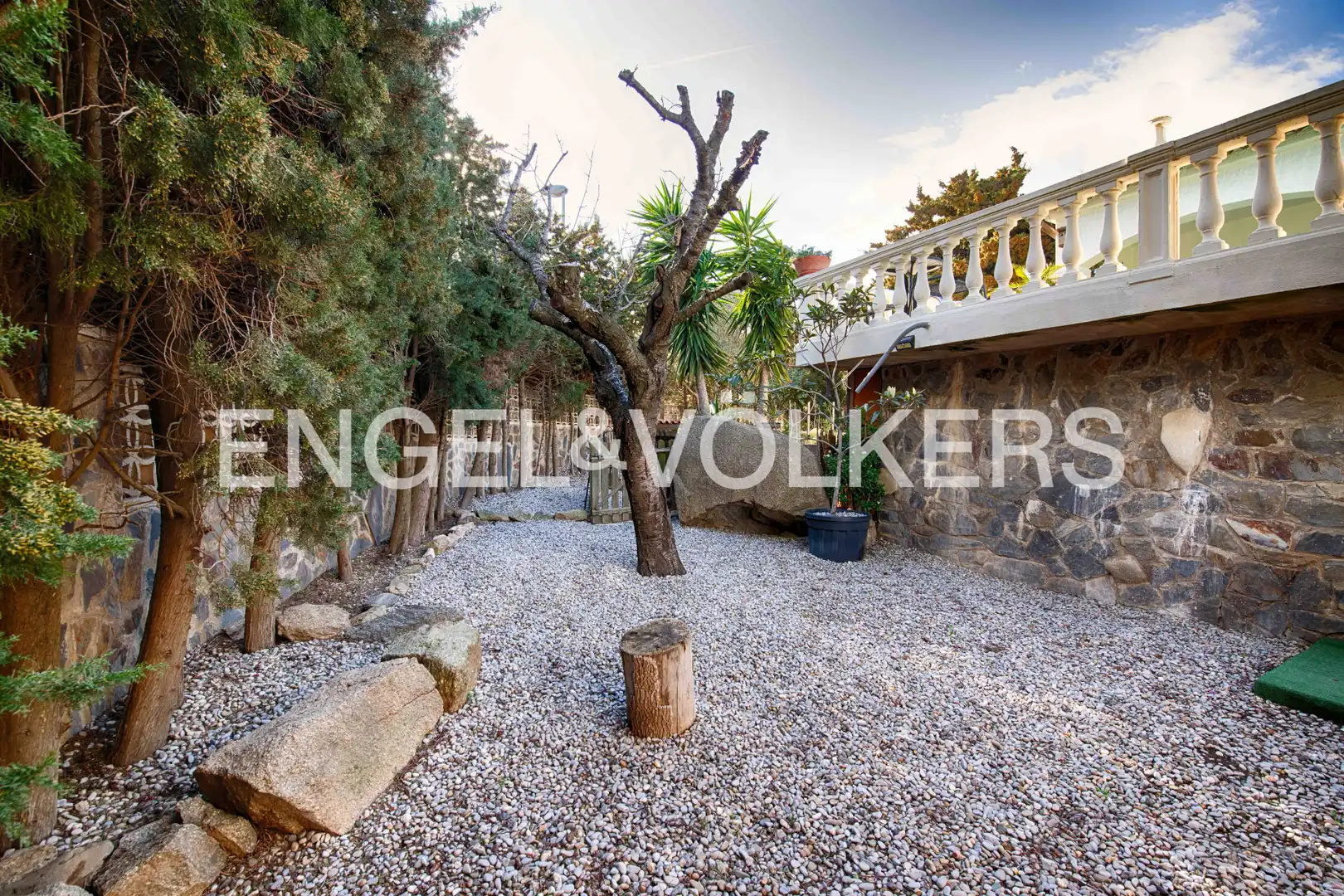 Vista exterior de Casa o xalet en venda en Roses amb Calefacció, Jardí privat i Terrassa