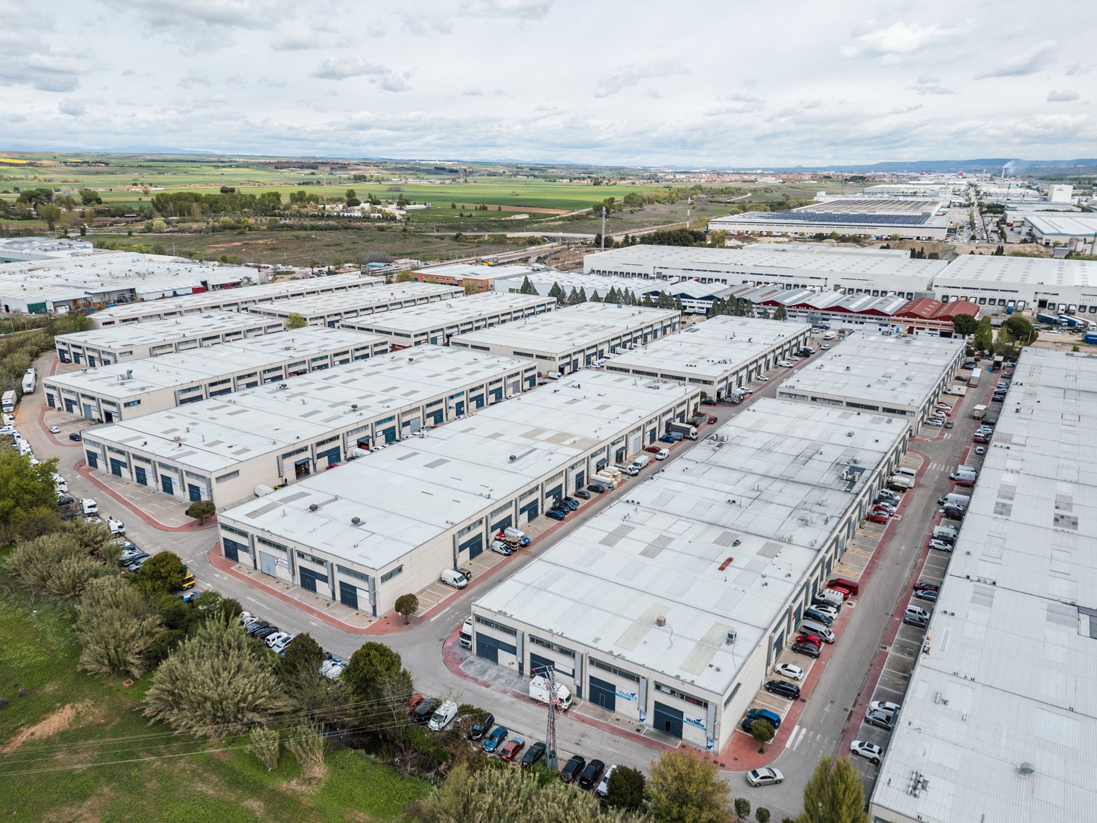 Vista exterior de Nau industrial en venda en Meco