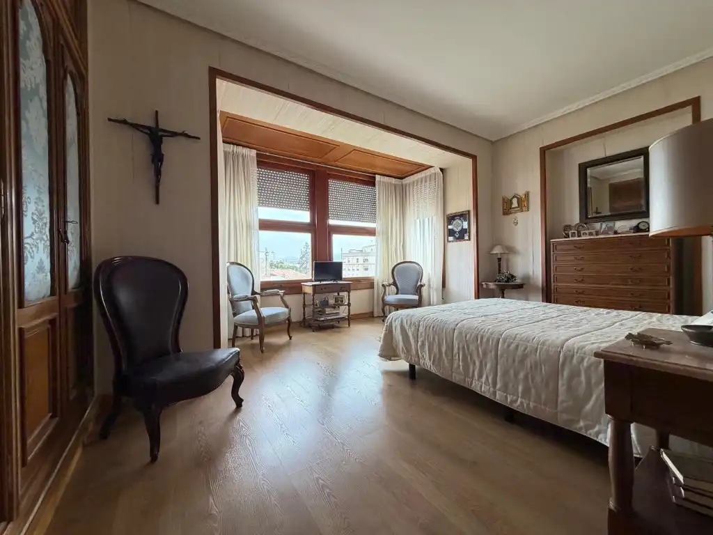 Schlafzimmer von Dachboden zum Verkauf in Segorbe