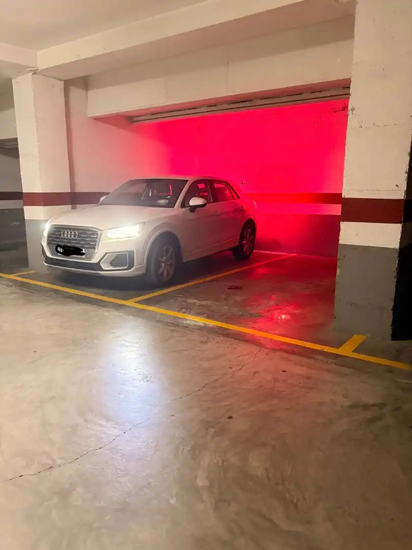 Parkplatz von Dachboden zur Miete in Paterna mit Klimaanlage, Heizung und Terrasse