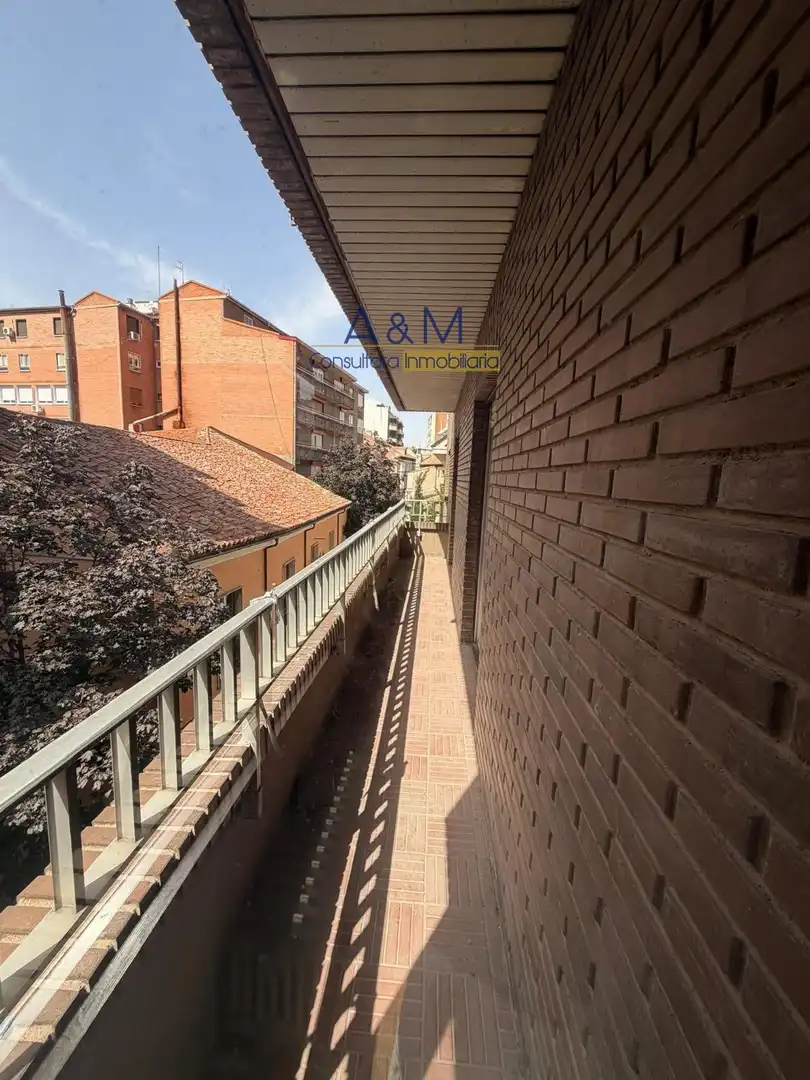Piso con terraza en venta en Lopez Gomez, imagen 30