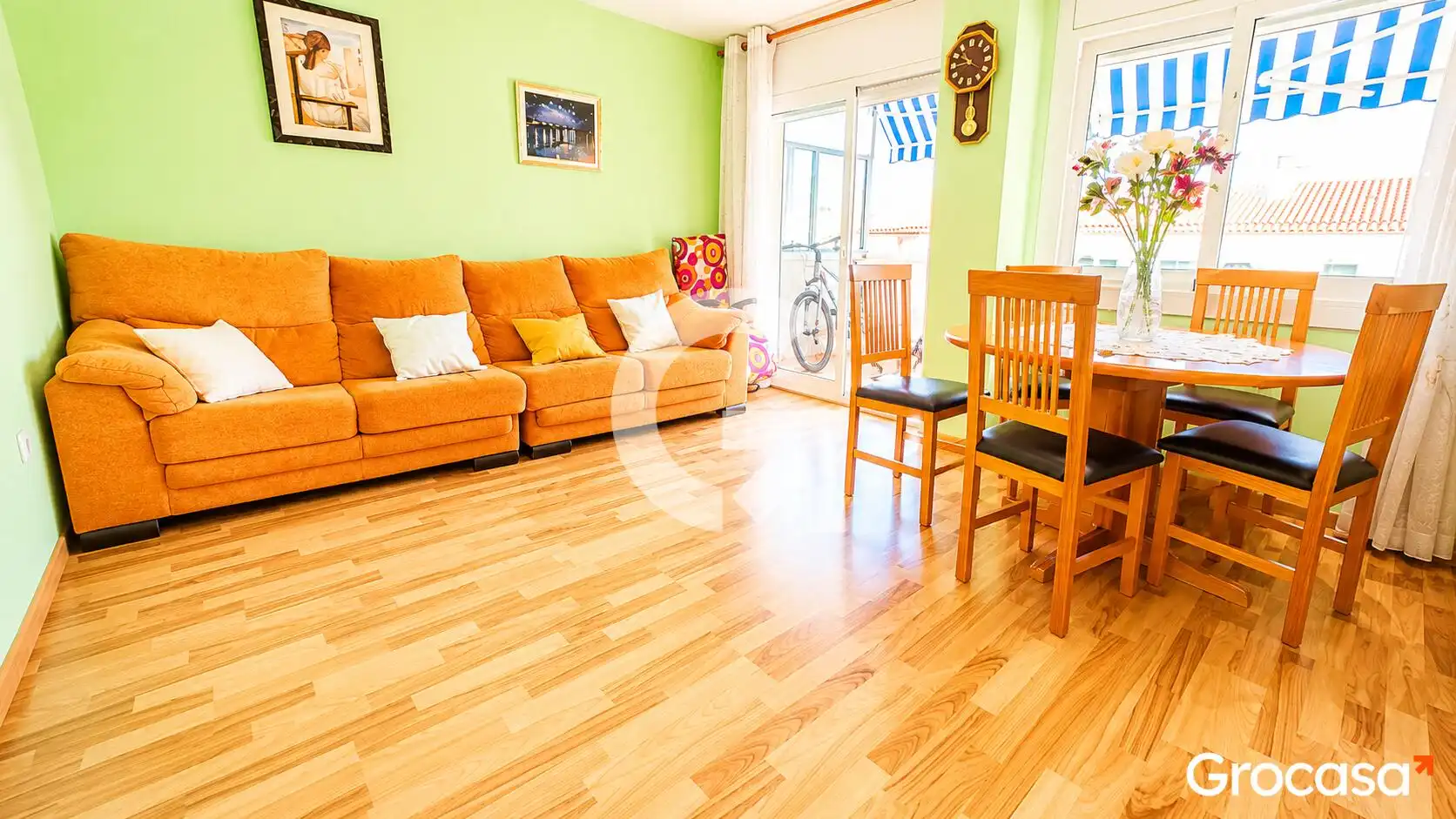 Sala d'estar de Àtic en venda en Cubelles amb Moblat, Forn i Rentadora