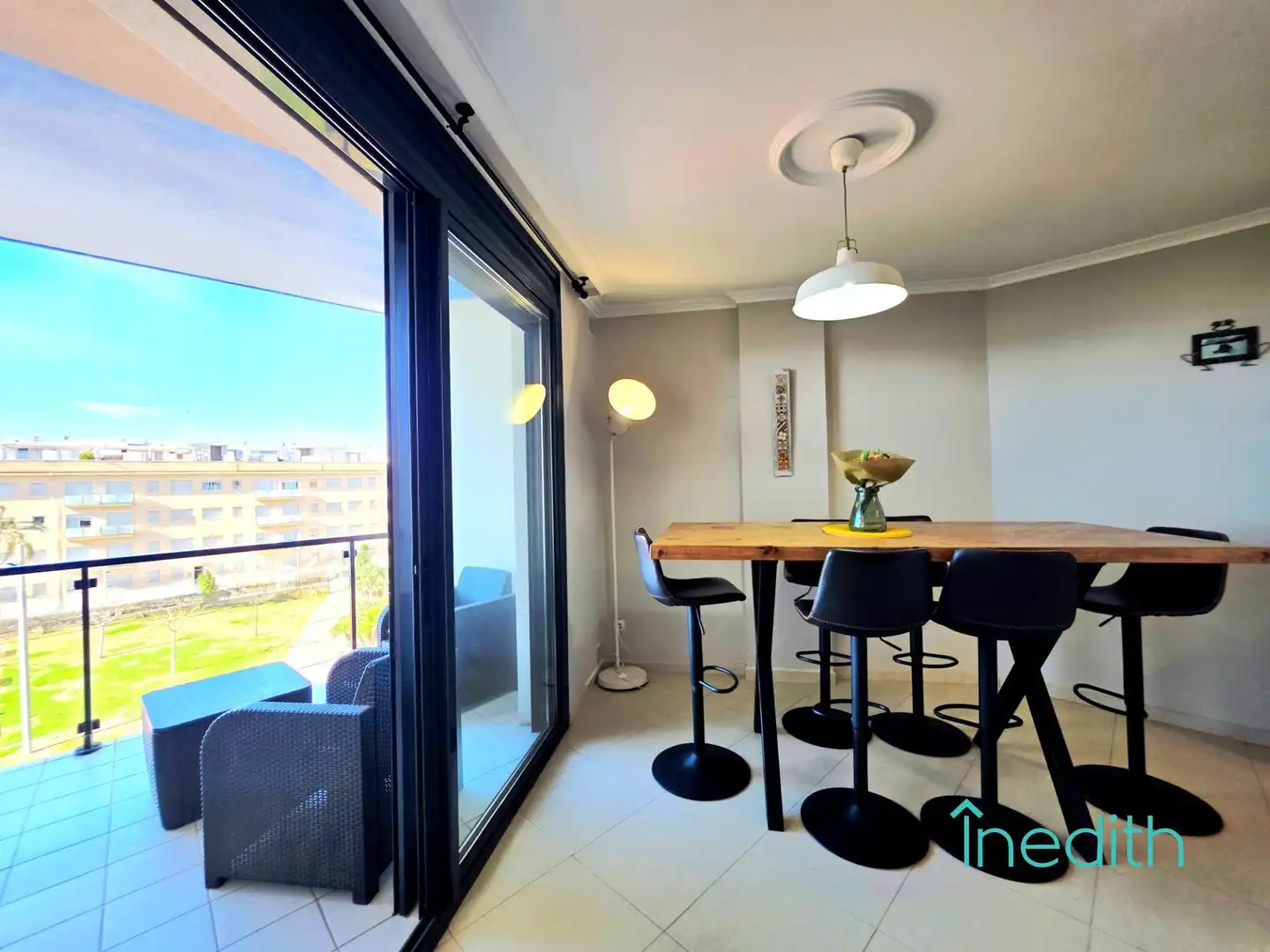 Terrasse von Wohnung zum Verkauf in Cubelles mit Klimaanlage, Terrasse und Abstellraum