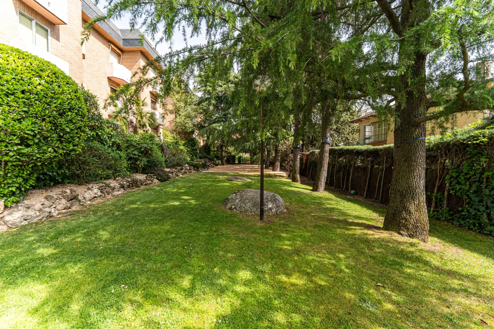 Jardín de Planta baja en venta en Torrelodones con Calefacción, Jardín privado y Parquet