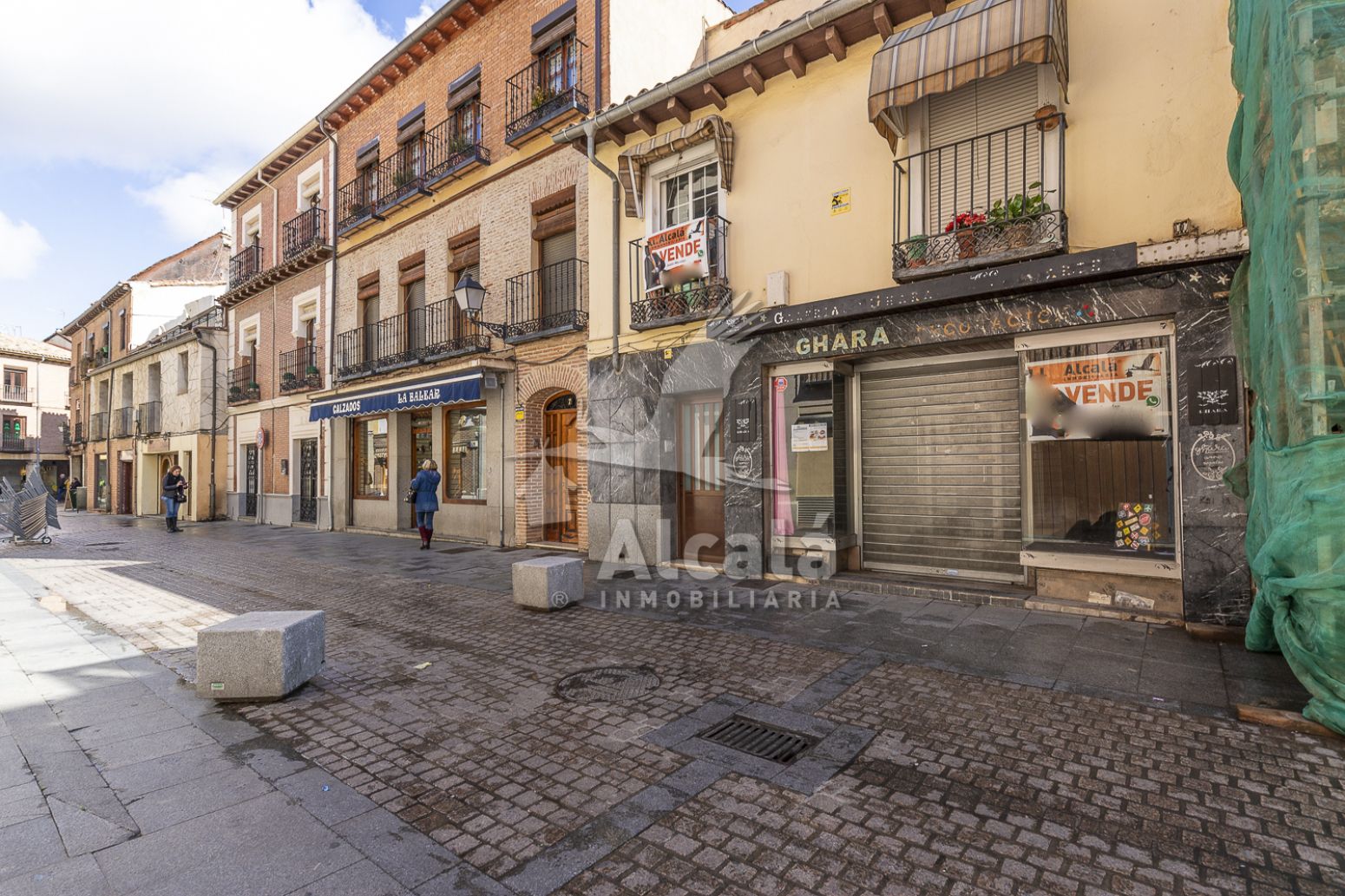 Vista exterior de Casa o xalet en venda en Alcalá de Henares amb Calefacció, Traster i Balcó