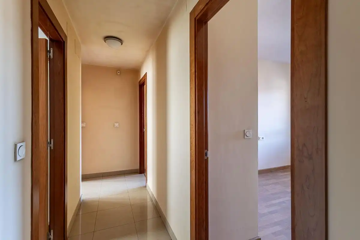 Wohnung zur Miete in Granada mit Klimaanlage, Heizung und Privatgarten