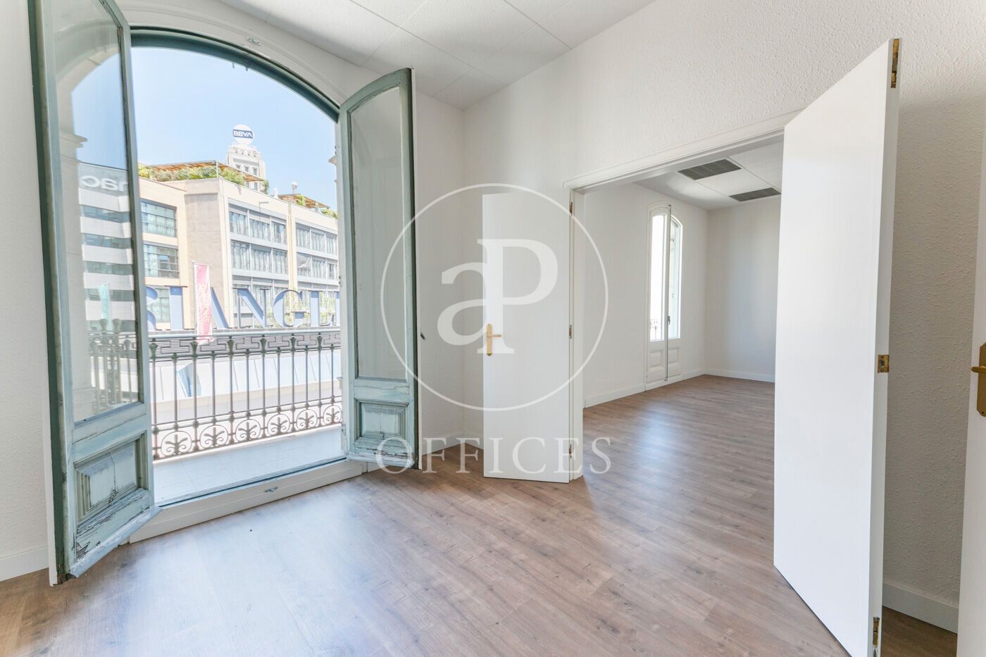 Office to rent in  Barcelona Capital  with Air Conditioner and Heating