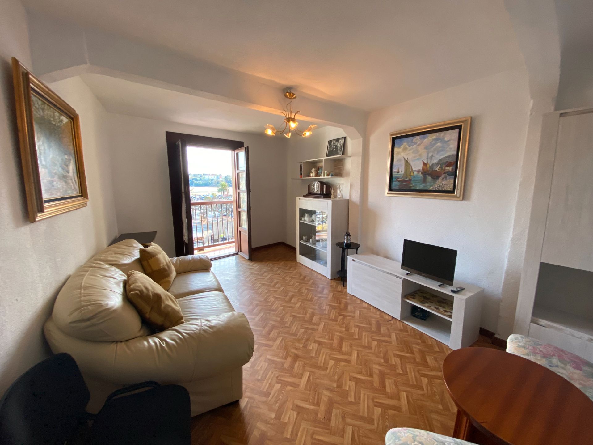 Living room of Flat for sale in San Vicente de la Barquera  with Furnished