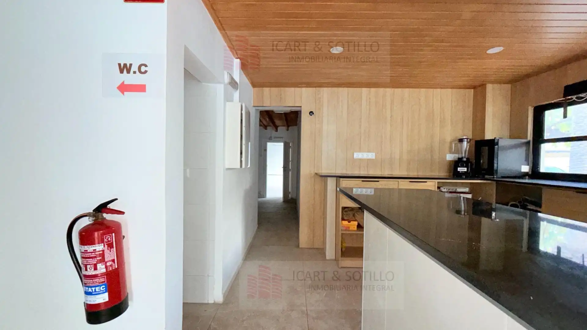 Cuina de Casa o xalet en venda en Vinaròs amb Aire condicionat, Jardí privat i Terrassa
