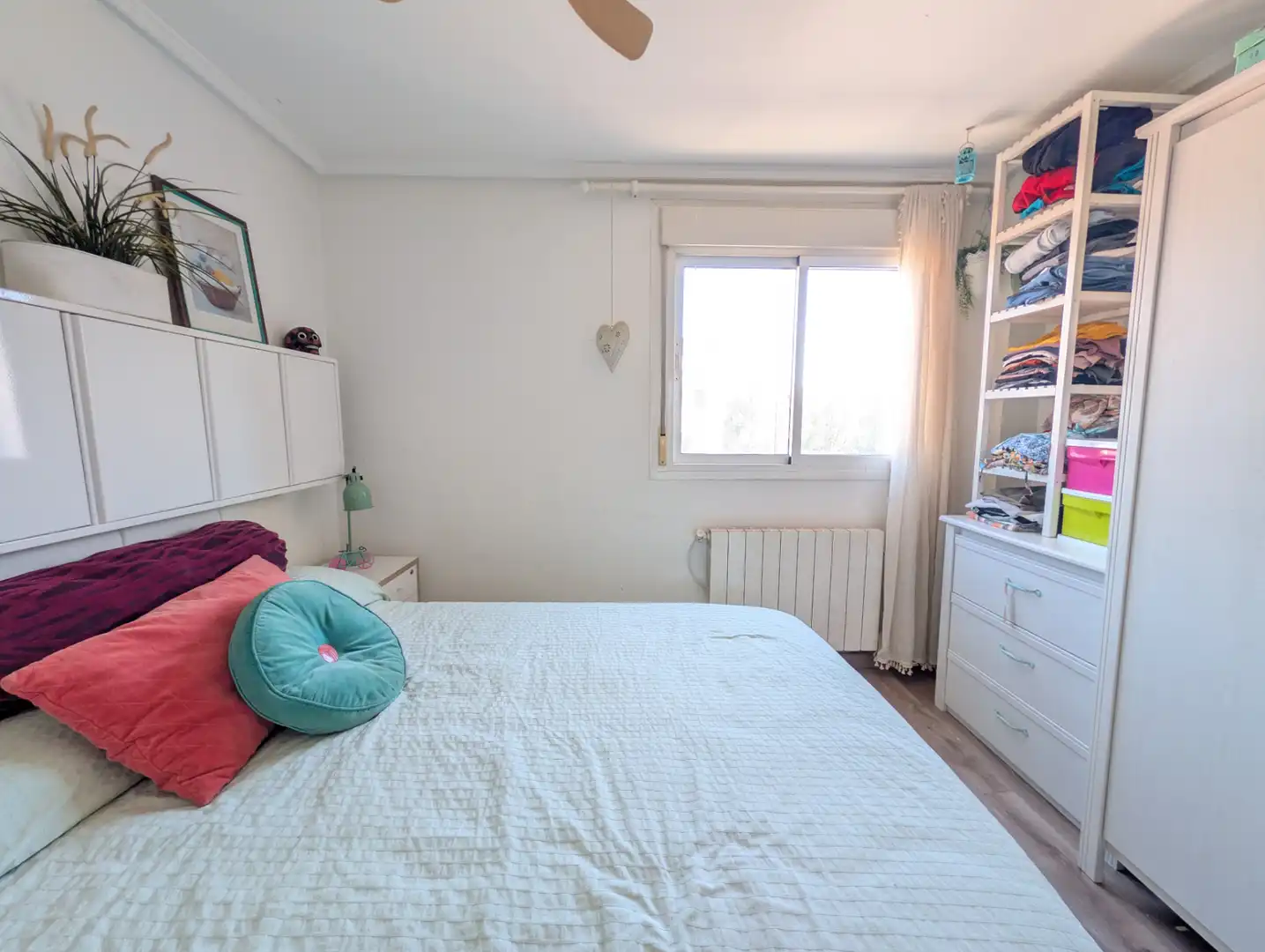 Habitación de Piso en venta en Zaragoza con Aire acondicionado, Calefacción y Amueblado