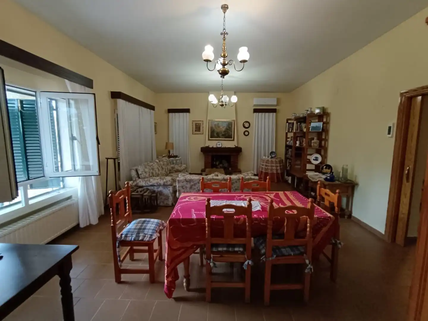 Comedor de Finca rústica en venta en Olías del Rey con Calefacción, Jardín privado y Trastero