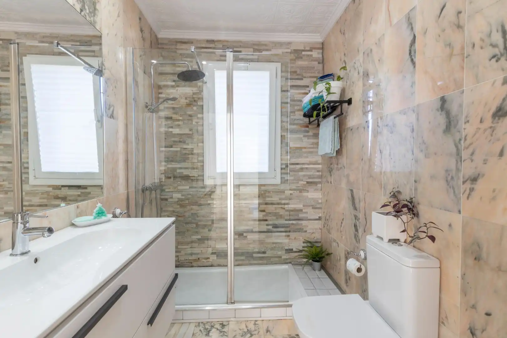 Chalet con terraza en venta en Calle del Abedul 7, imagen 42