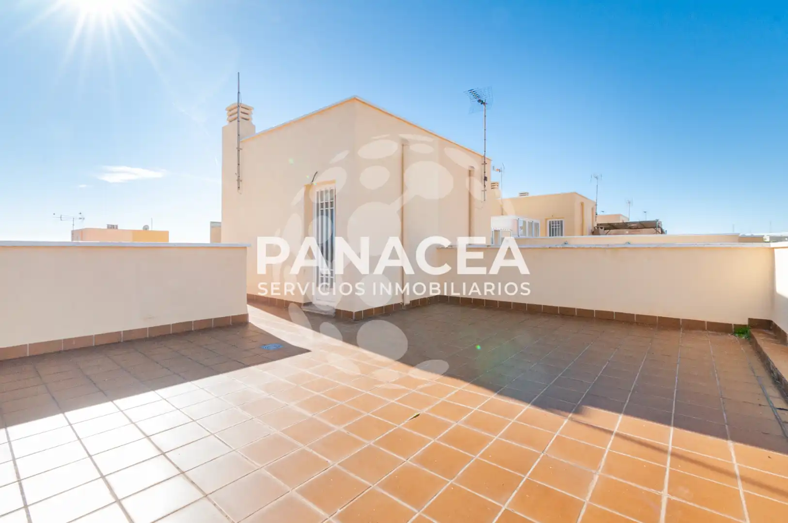 Terrassa de Casa o xalet en venda en Vícar amb Terrassa i Balcó