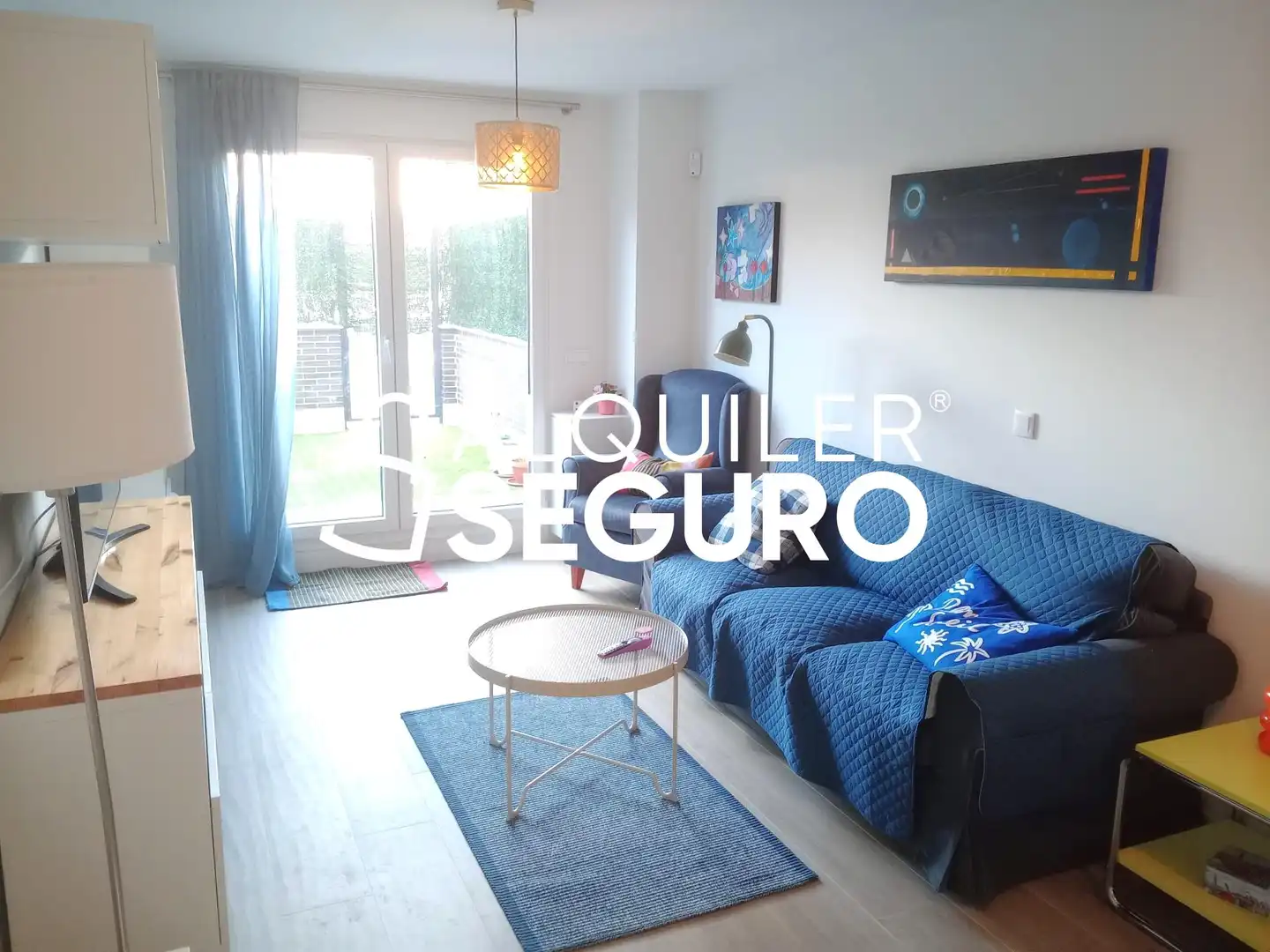 Living room of Flat for rent in Valladolid  with Heating, Terrace and Swimming Pool