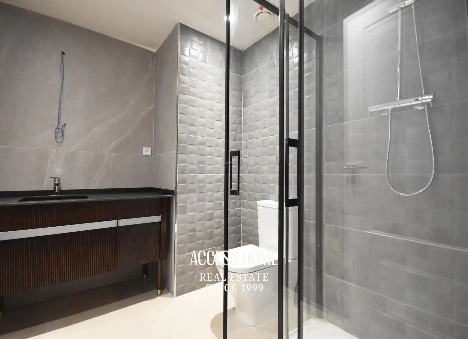 Badezimmer von Wohnung zur Miete in L'Hospitalet de Llobregat mit Klimaanlage, Möbliert und Alarm