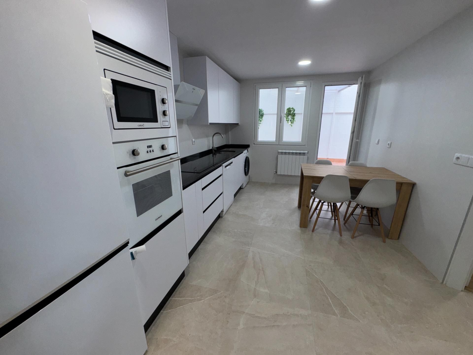 Küche von Wohnung zur Miete in Ponferrada mit Heizung, Terrasse und Möbliert