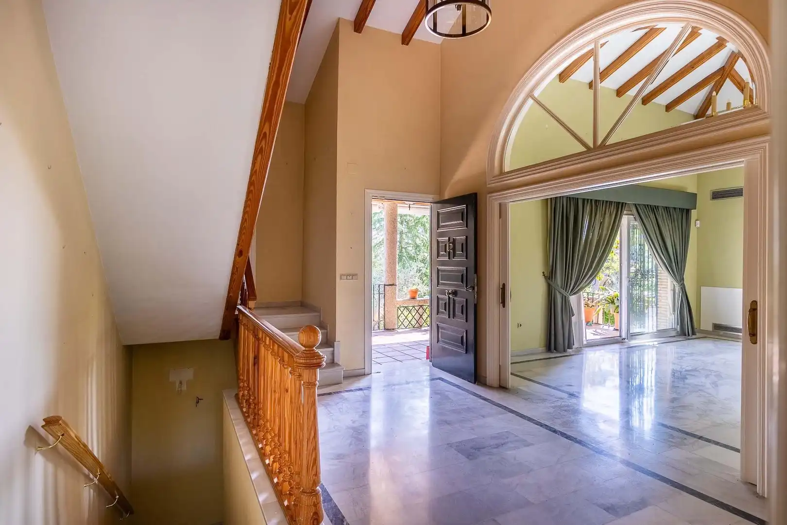 Casa o chalet en venta en Gelves con Jardín privado y Piscina comunitaria