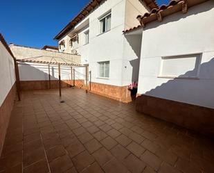 Exterior view of Single-family semi-detached for sale in La Pueblanueva