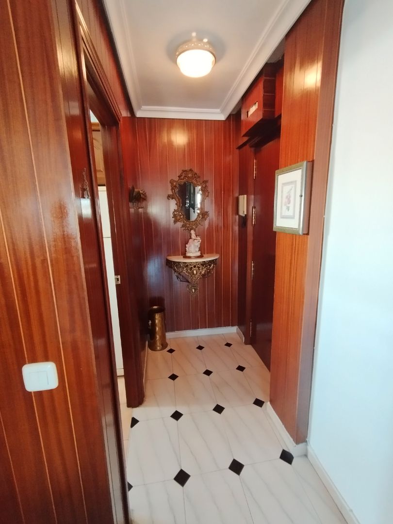 Flat for sale in  Sevilla Capital  with Air Conditioner, Furnished and Washing machine