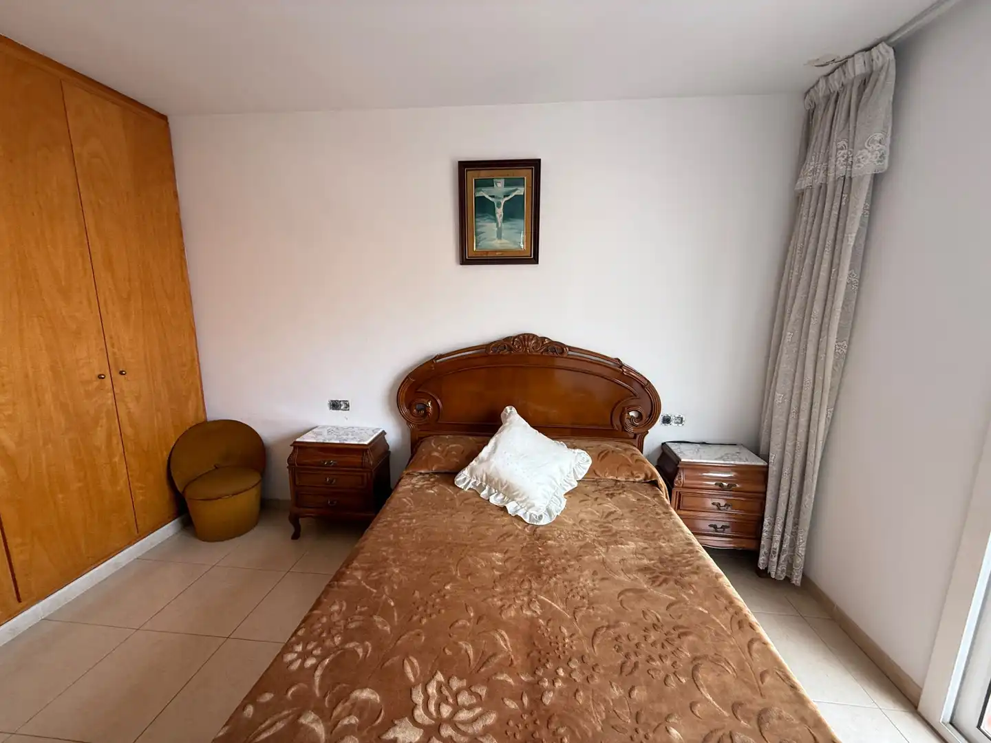Habitación de Dúplex en venta en Pineda de Mar con Calefacción, Terraza y Horno
