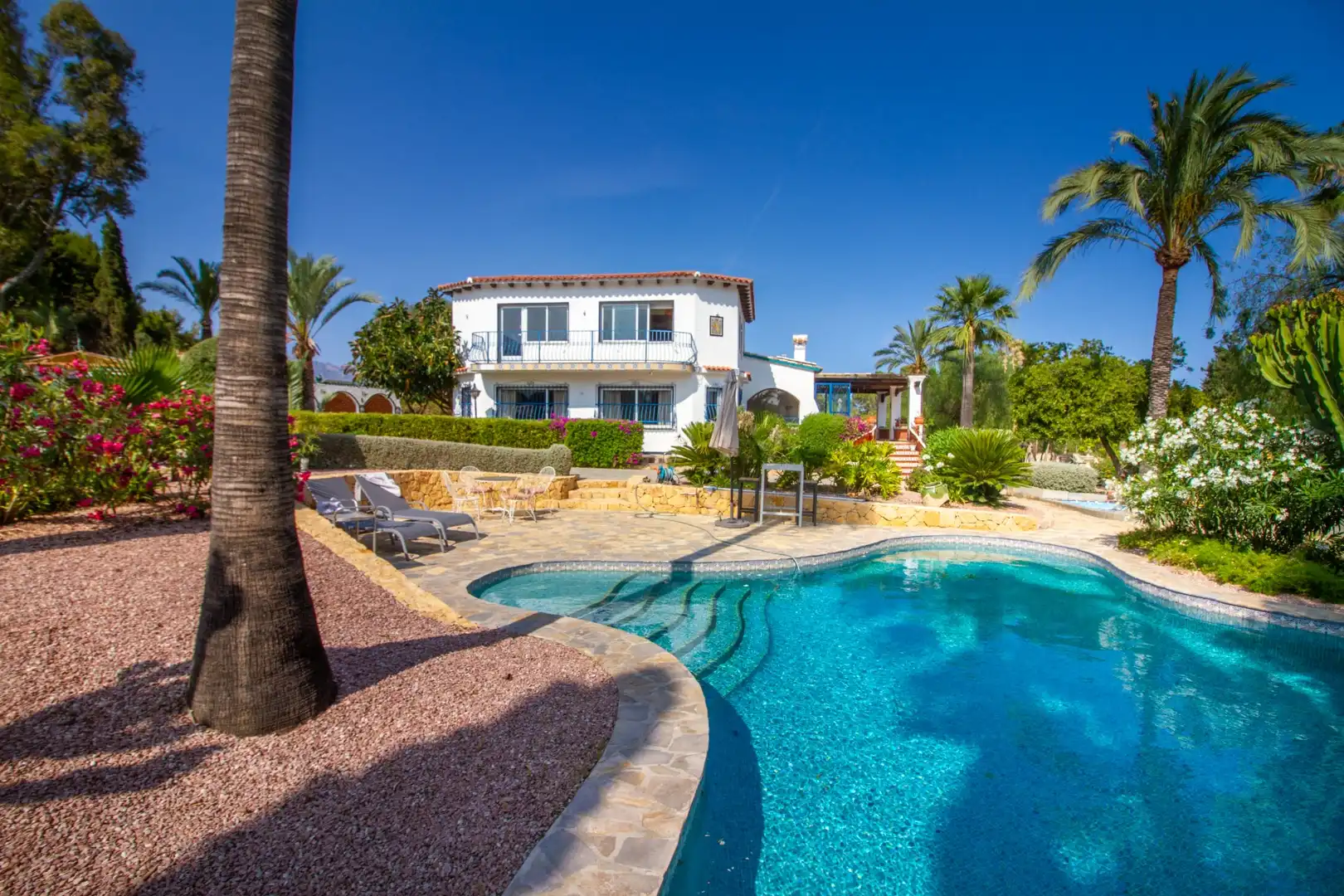 Exterior view of Houses for sale in L'Alfàs del Pi  with Swimming Pool