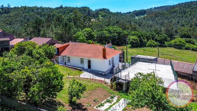 Casa-chalet en Venta en Cabana de Bergantiños