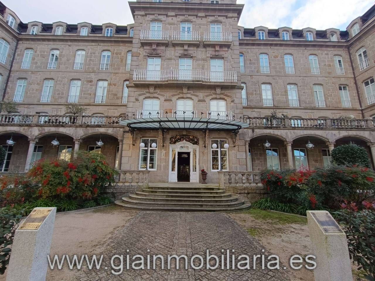 Exterior view of Duplex for sale in Mondariz-Balneario  with Air Conditioner, Parquet flooring and Storage room