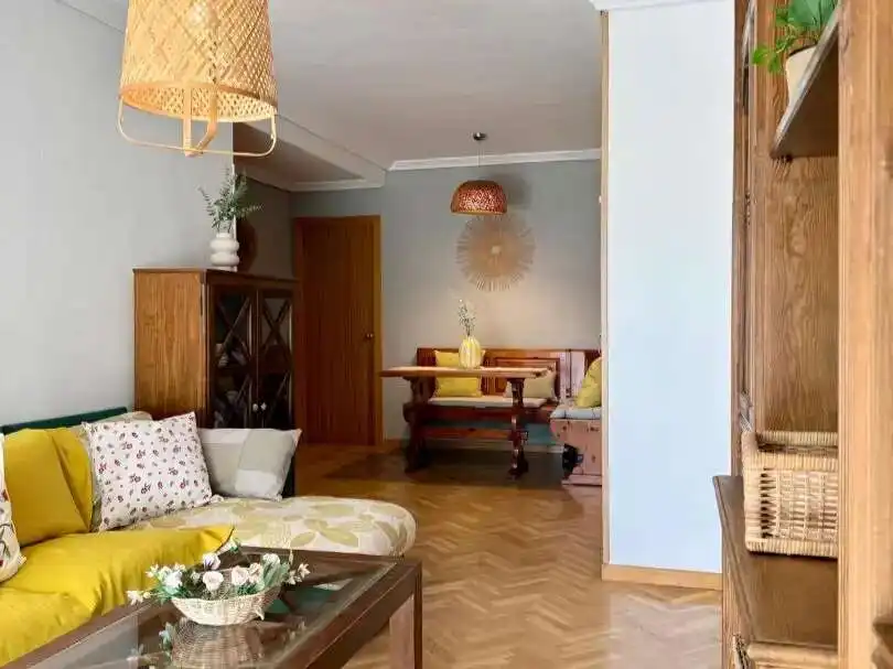 Sala d'estar de Pis en venda en Madrid amb Terrassa i Traster