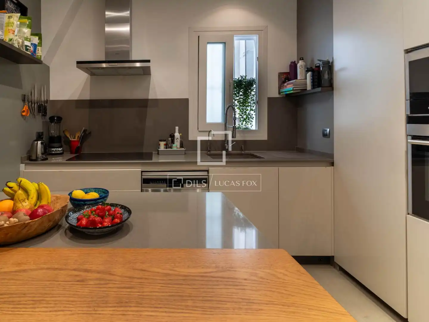 Kitchen of Flat for rent in  Palma de Mallorca  with Air Conditioner, Heating and Parquet flooring