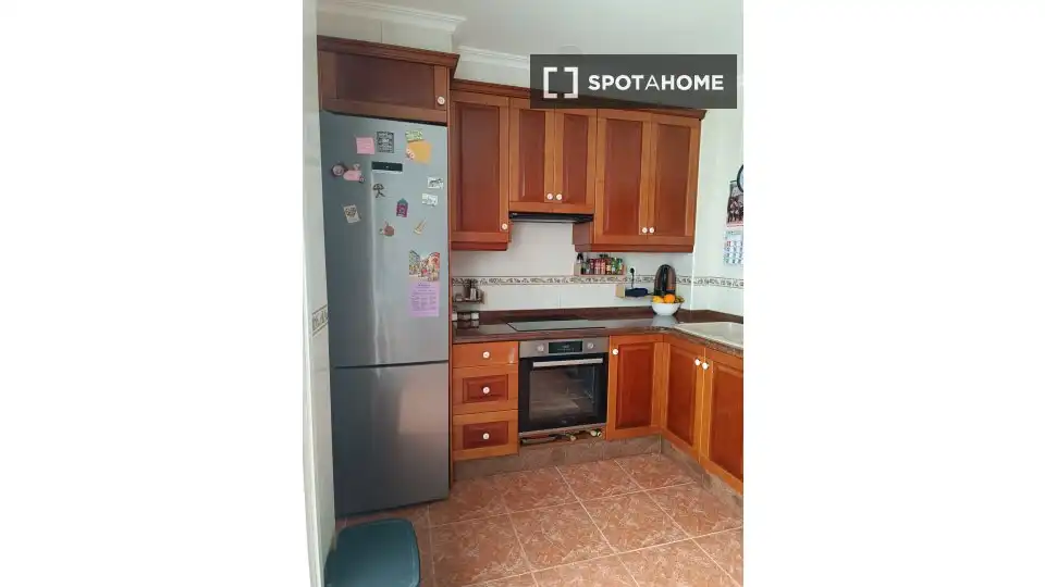 Cocina de Piso para compartir en Cullera con Aire acondicionado, Calefacción y Amueblado