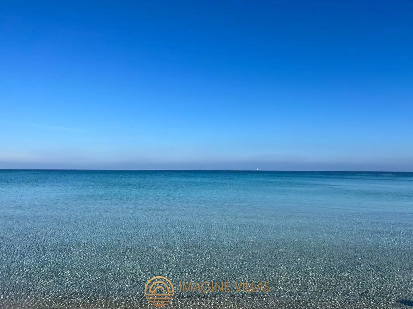Vista exterior de Àtic en venda en La Manga del Mar Menor amb Terrassa, Traster i Piscina comunitària