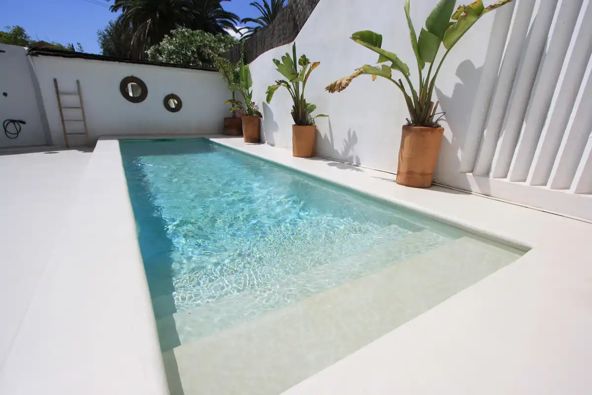 Piscina de Casa adosada en venta en Dénia con Jardín privado y Alarma