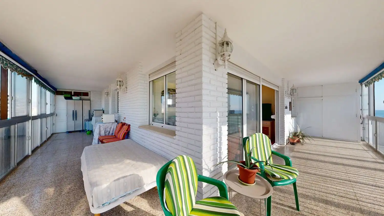 Terrasse von Wohnungen zum Verkauf in Alicante / Alacant mit Terrasse und Balkon