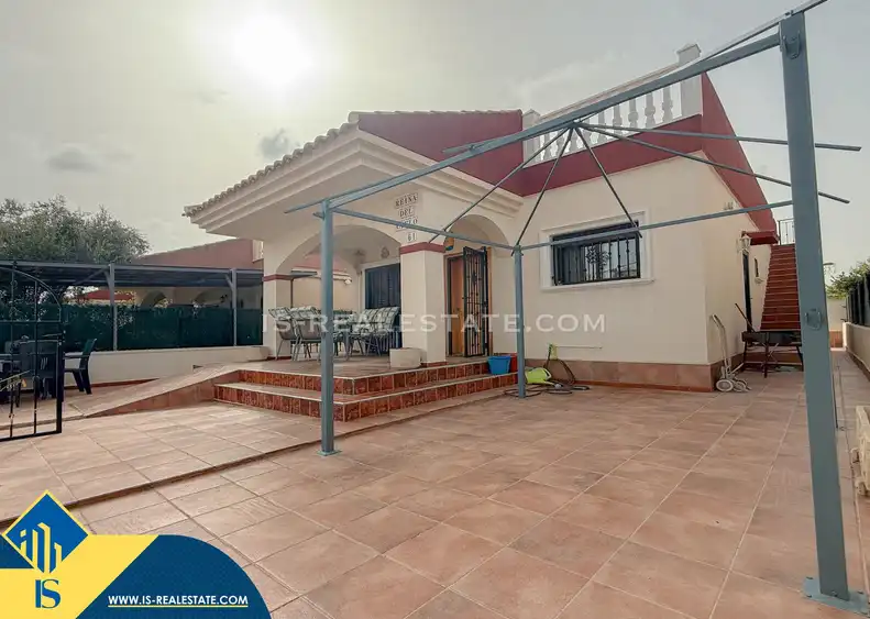 Chalet con piscina en venta en Nueva Torrevieja - Aguas Nuevas, imagen 4