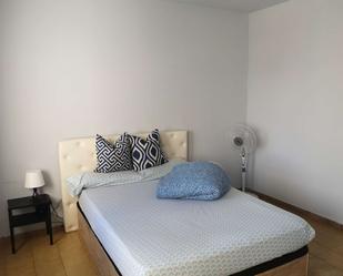 Bedroom of Flat to share in L'Hospitalet de Llobregat  with Air Conditioner and Terrace