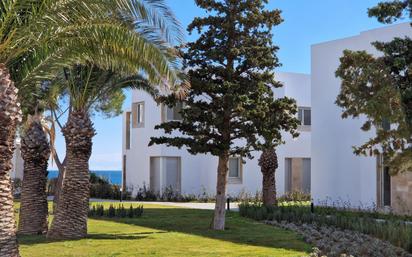 Vista exterior de Apartament en venda en Mont-roig del Camp amb Aire condicionat, Calefacció i Jardí privat