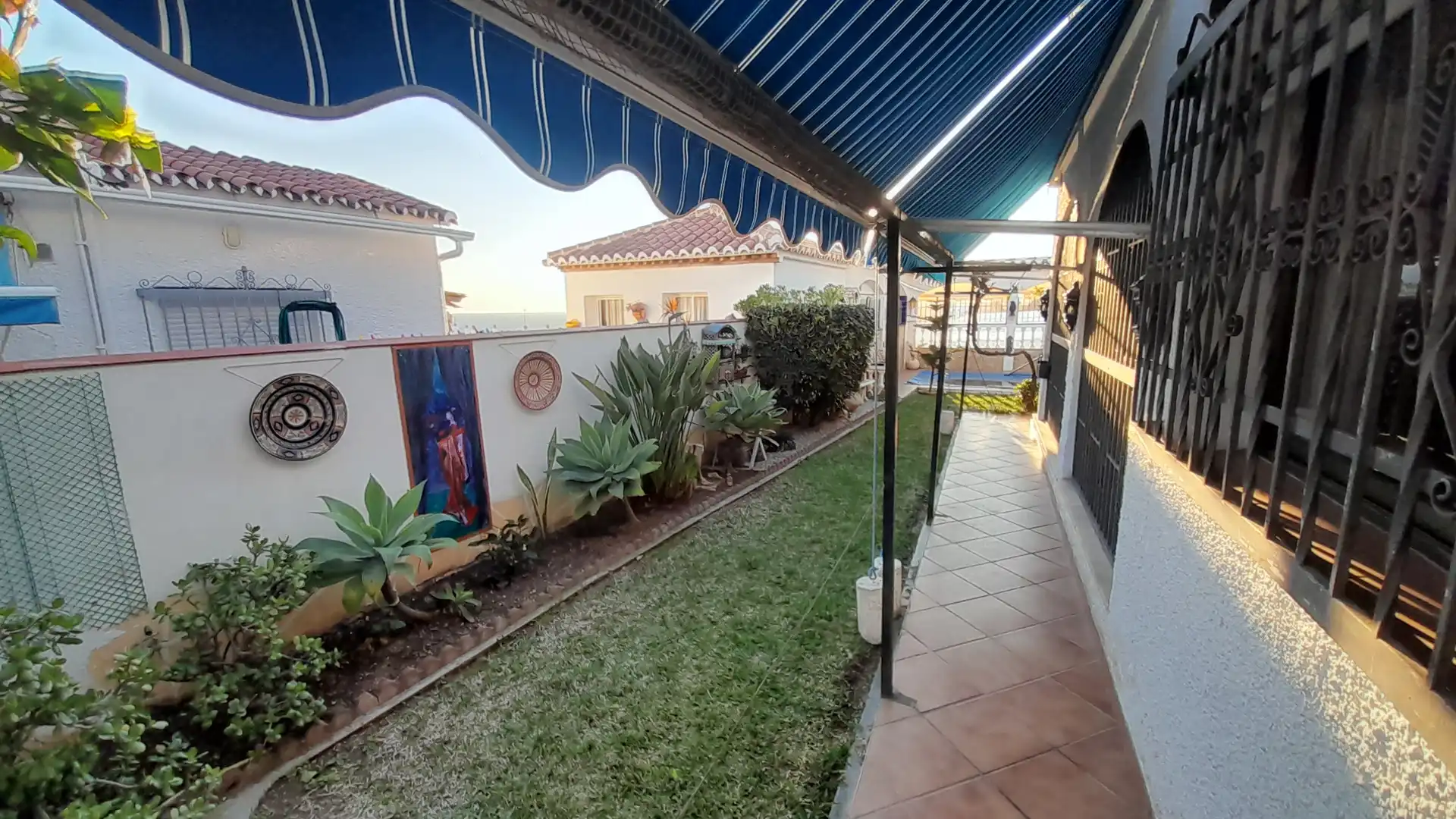 Jardí de Casa o xalet en venda en Vélez-Málaga amb Aire condicionat, Calefacció i Jardí privat