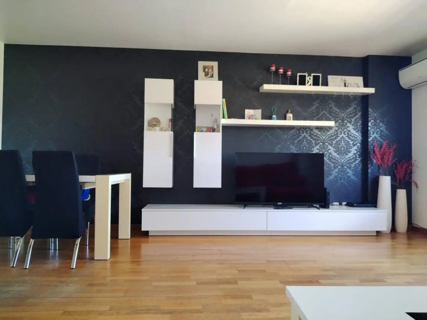 Sala d'estar de Casa adosada en venda en Mollerussa amb Calefacció i Jardí privat