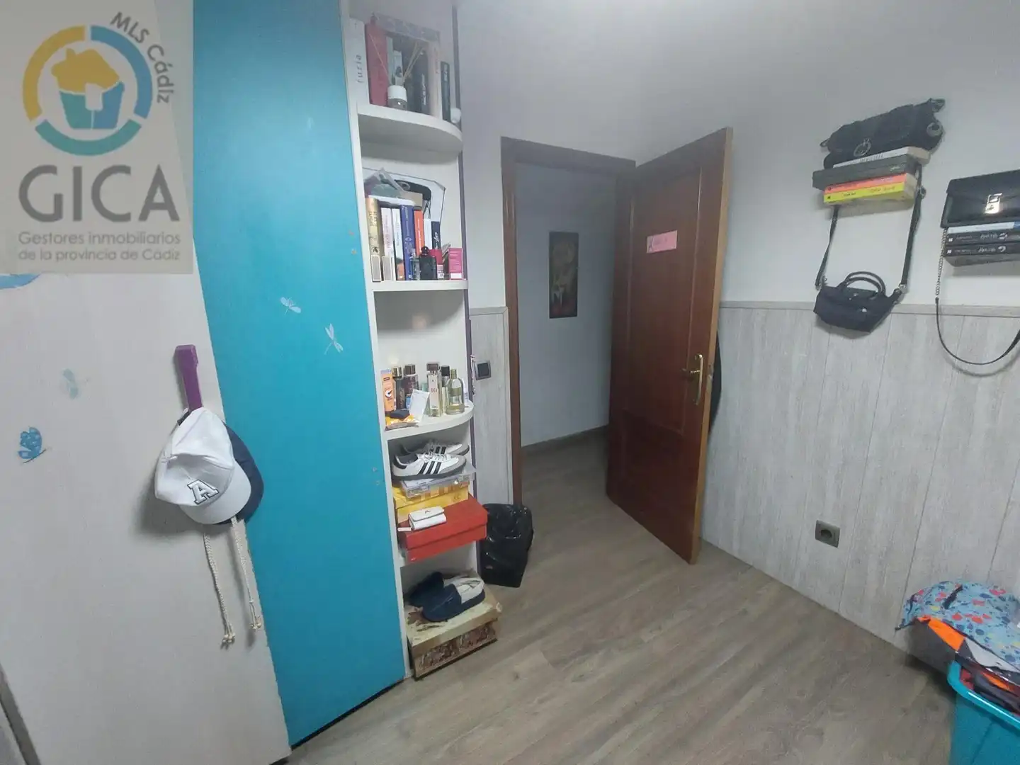 Dormitori de Casa o xalet en venda en Algeciras amb Jardí privat i Traster
