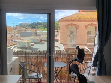 Flat with balcony for sale in Eixample