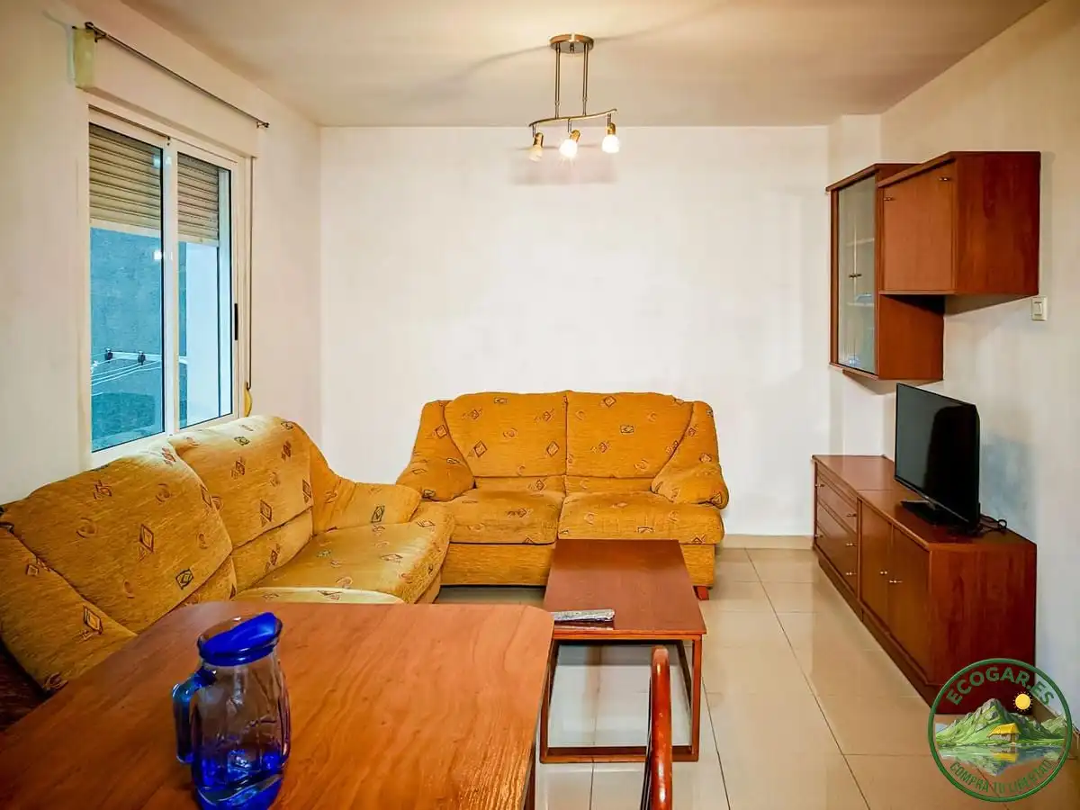 Sala de estar de Piso en venta en Ponferrada con Calefacción, Parquet y Trastero