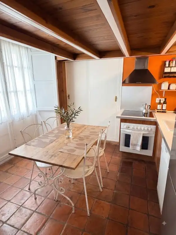 Wohnung zur Miete in Calle Galera, Arenal - Museo