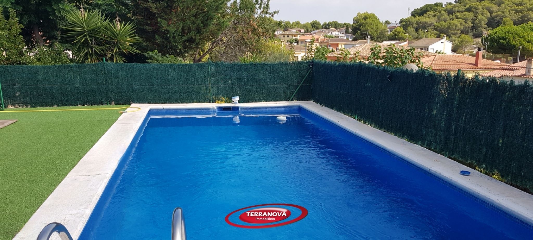Piscina de Casa o xalet en venda en Calafell amb Aire condicionat, Calefacció i Jardí privat